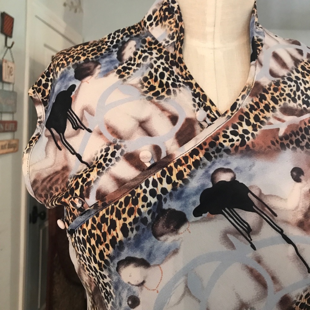 Vintage abstract pattern top.
